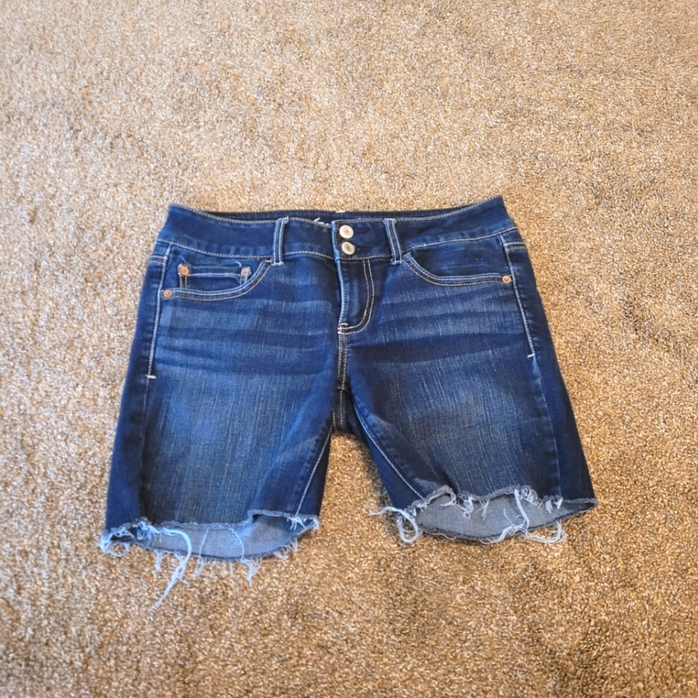 AE jean shorts size 8